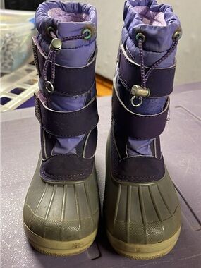 Lands' End Purple Kids Snow Boots with Gray Rubber Sole